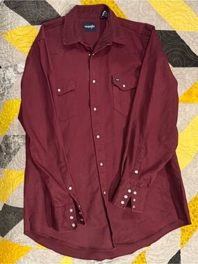 Wrangler Men’s XLT Long Sleeve Button-Down Shirt — Burgundy